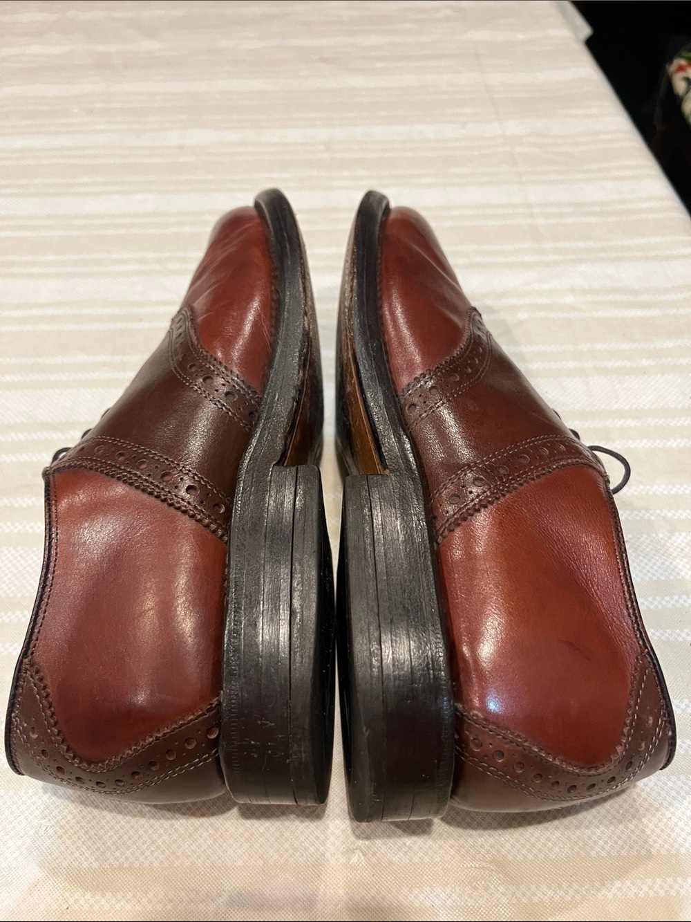 Allen Edmonds Shelton Two-Tone Brown Leather Oxford size 7.5 men’s - Picture 3 of 7